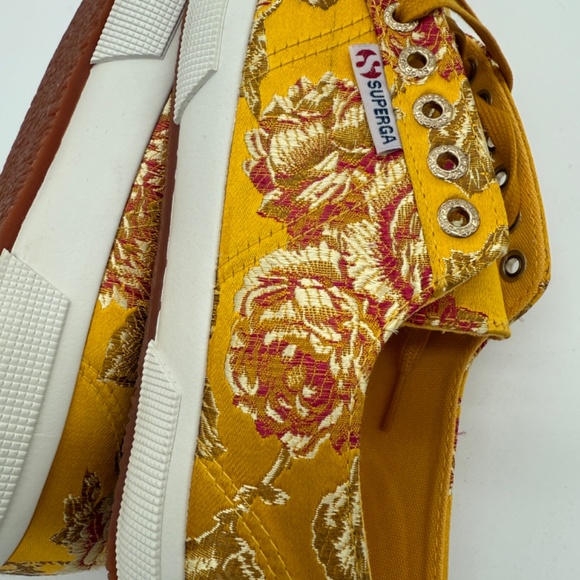 Superga Women’s 11 Canary Yellow Floral Brocade Sneakers With Red & Gold NWT - Picture 14 of 14